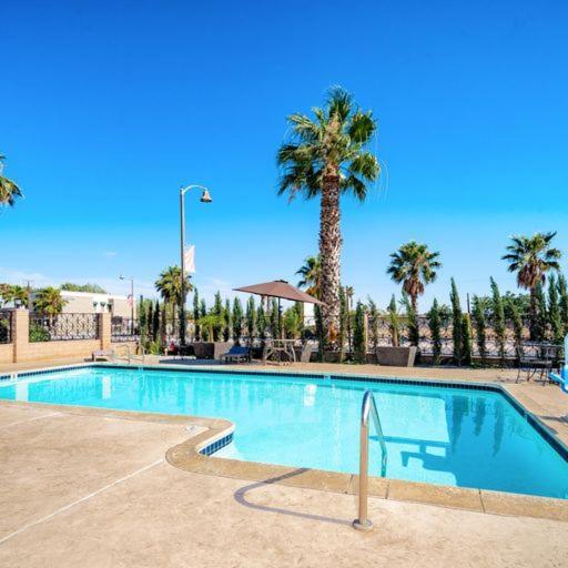 Homestay Suites - Studios&Spas Moreno Valley Exterior foto