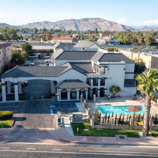 Homestay Suites - Studios&Spas Moreno Valley Exterior foto