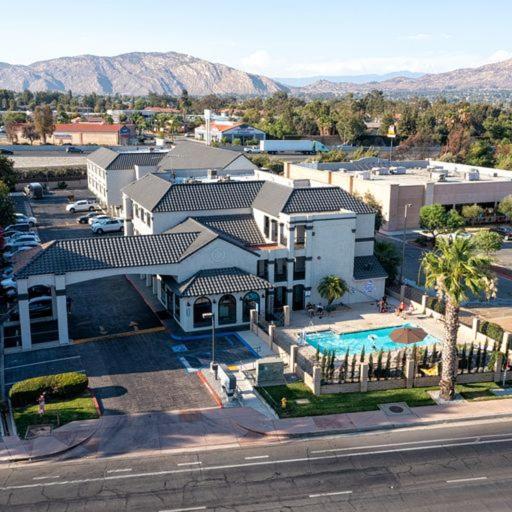 Homestay Suites - Studios&Spas Moreno Valley Exterior foto